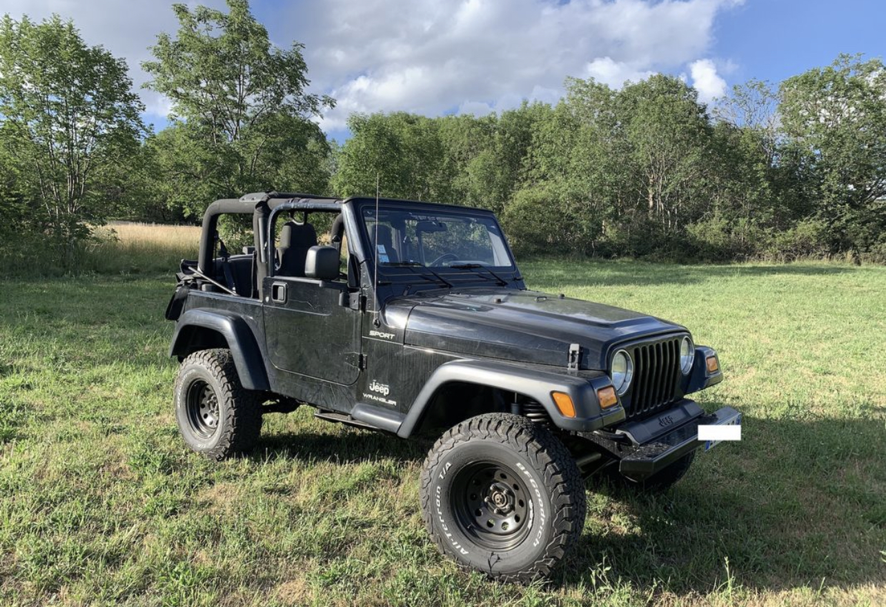Jeep Wrangler TJ noir de 2004 – Image 4