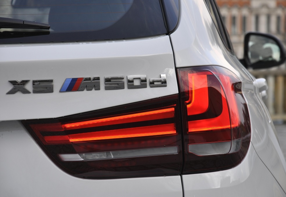BMW X5 (F15) M50D 381ch bva8 7 Places – Image 7